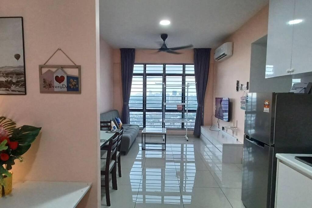 Homestay Arc Cozyhome Austin Hills 4-5Pax Джохор-Бару Экстерьер фото